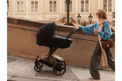 Що б ти обрала, один колір люльки та прогулянки чи різні для різноманітності?