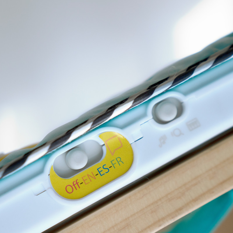 Музична іграшка на ліжечко Baby Einstein Neptunes Kick & Explore