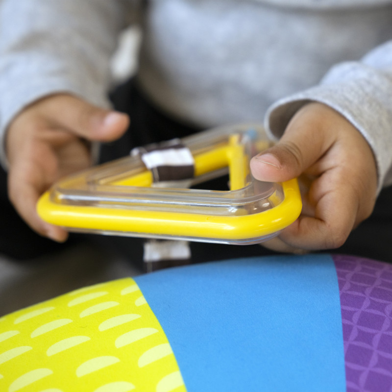 Мяка розвиваюча подушка Baby Einstein Cal-a-Pillow