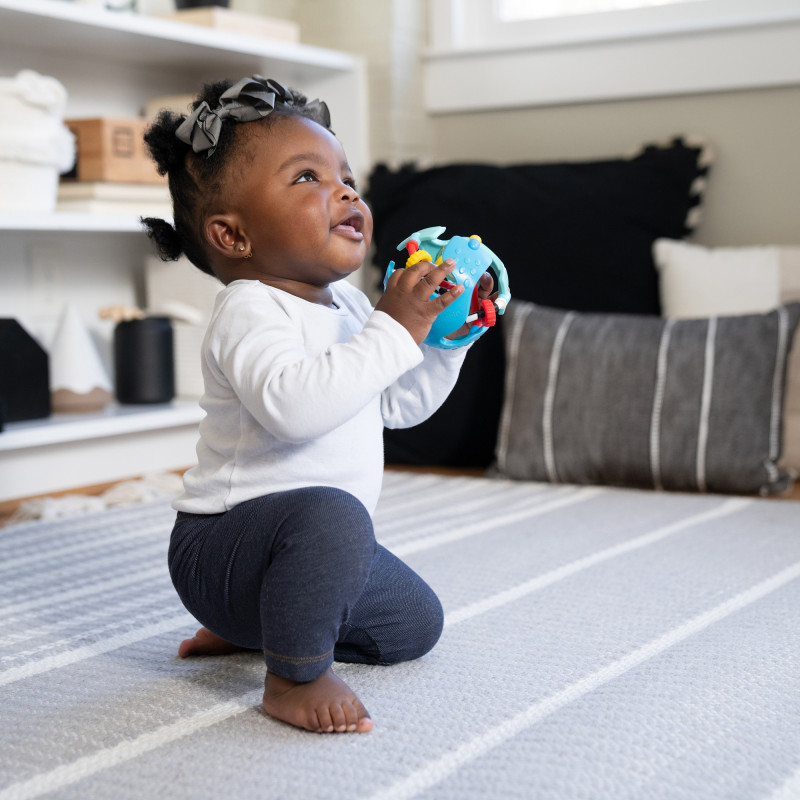 Брязкальце Baby Einstein Rattle & Sense