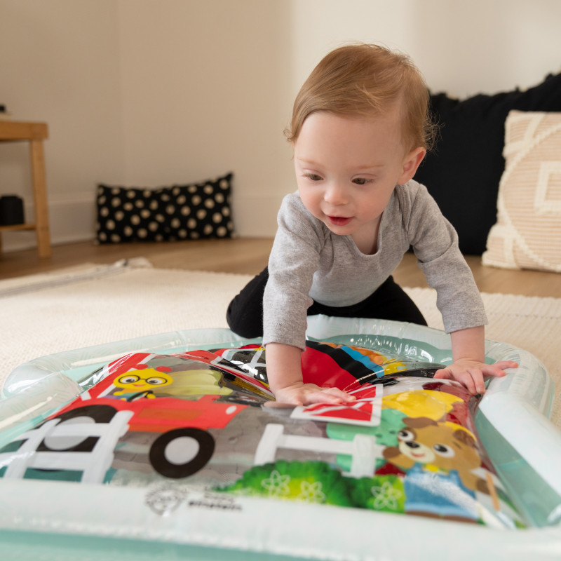 Водний розвиваючий килимок Baby Einstein Cal's Sensory Barn