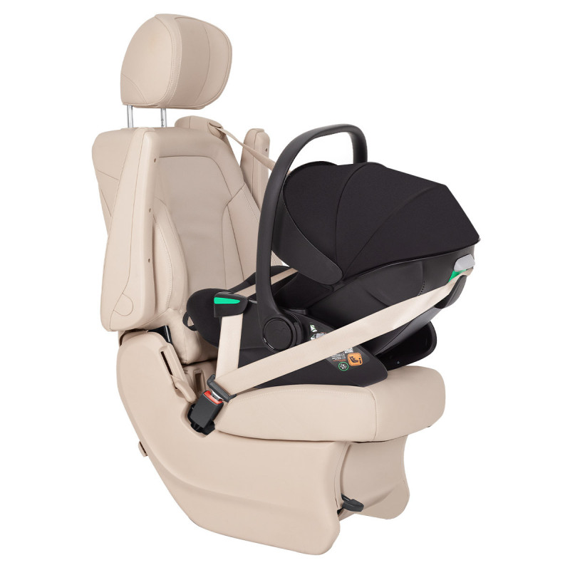 Автокрісло CARRELLO Vega lite CRL-13808 Absolute Black i-Size 40-87см /1/