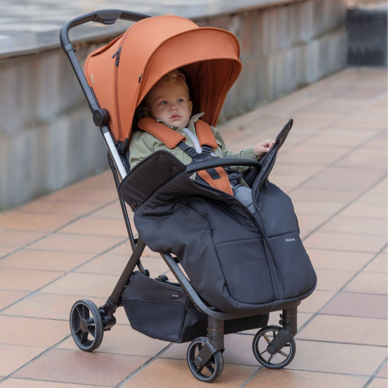 Прогулянкова коляска CARRELLO Nova CRL-5521 Coral Black /1/