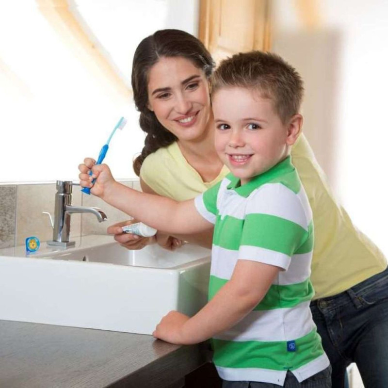 Зубна щітка Chicco від 3 до 6 років малинова