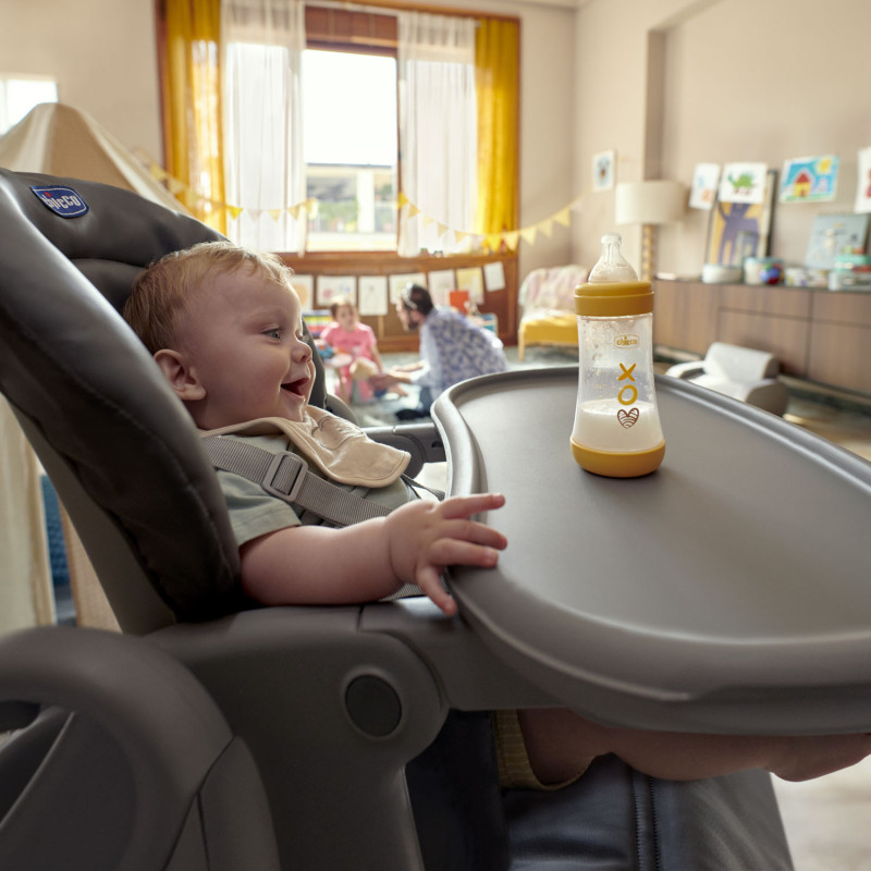 Пляшечка пластик Chicco PERFECT 5 Love, 240 мл, соска силікон, 2 м+