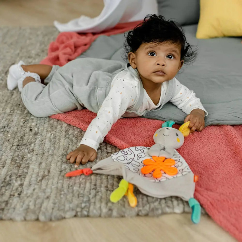 Іграшка Fehn М'яка розвиваюча Активний заєць