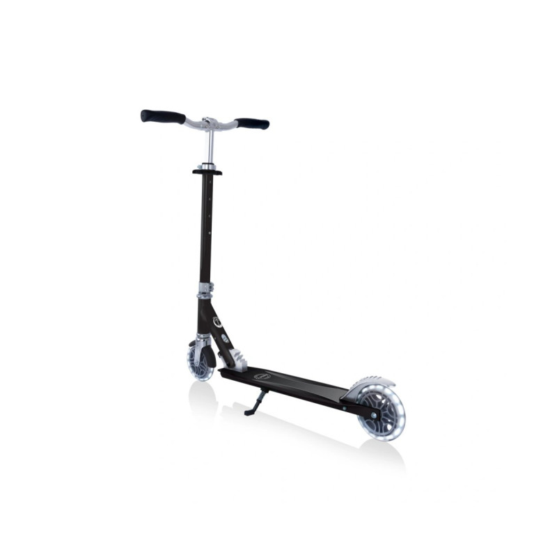 Самокат GLOBBER FLOW ELEMENT LIGHTS, чорний, колеса з підсвіткою, до 100кг, 5+, 2 колеса