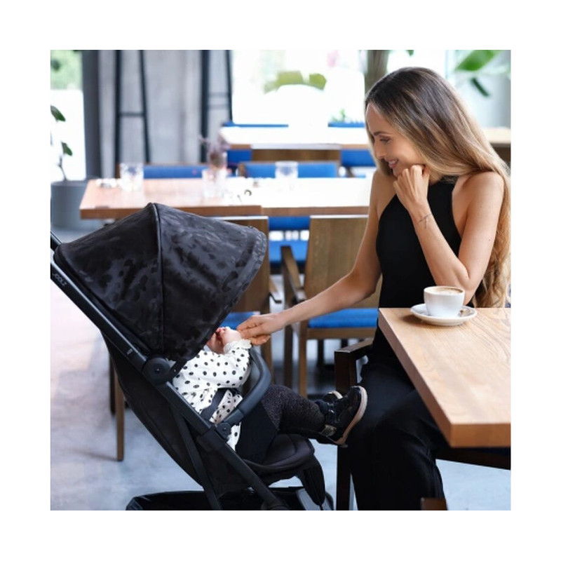 Прогулянкова коляска Joolz Aer+ Special Chic renaissance Black