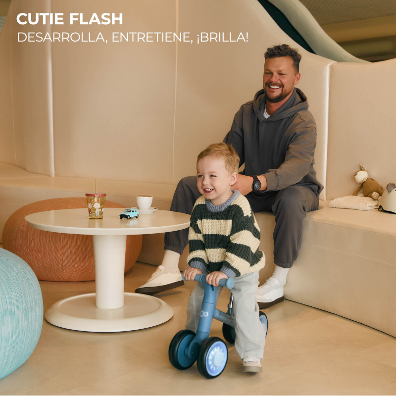 Каталка-біговел Kinderkraft Cutie Flash Blue KRCUFL00BLU0000