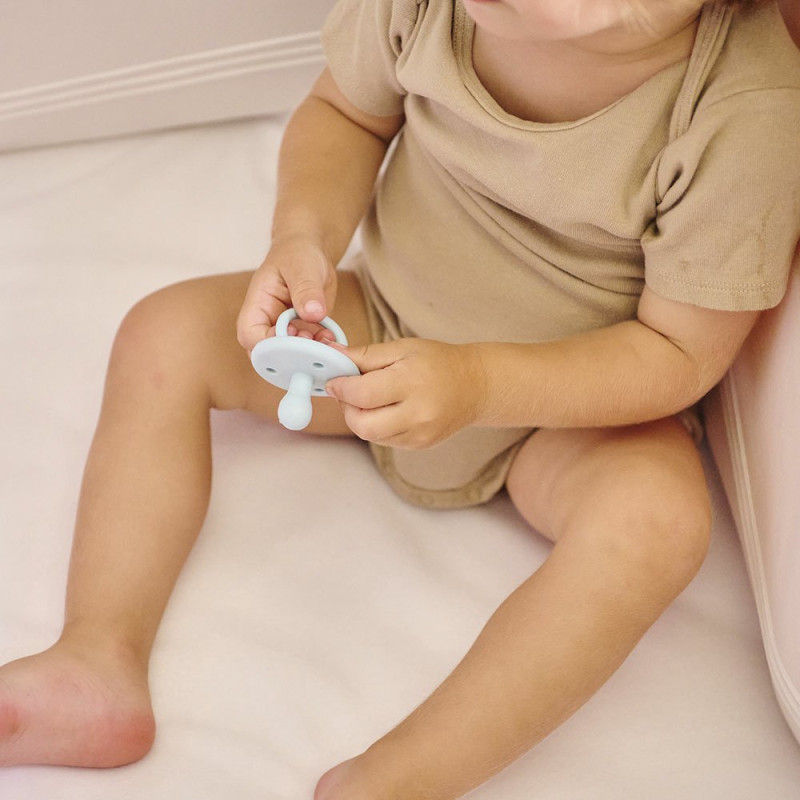 Пустушка MinikOiOi ортодонтична силіконова 100% Binkee 0+ Month - Velvet Rose