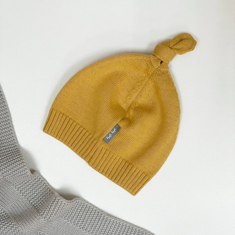 Шапка Msonya в'язана з помпоном 39 гірчиця