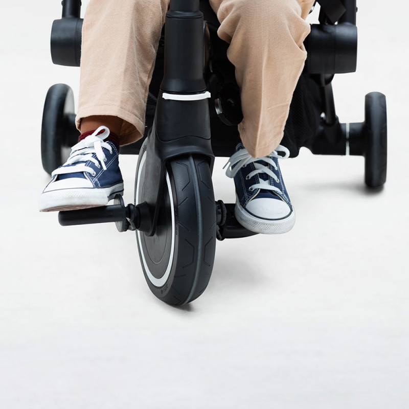 Прогулянкова коляска smarTrike Traveler Onyx Black