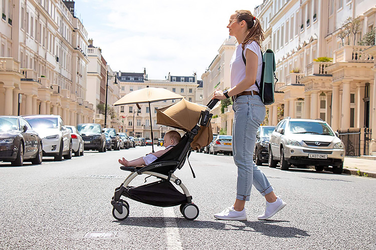 Дитяча коляска