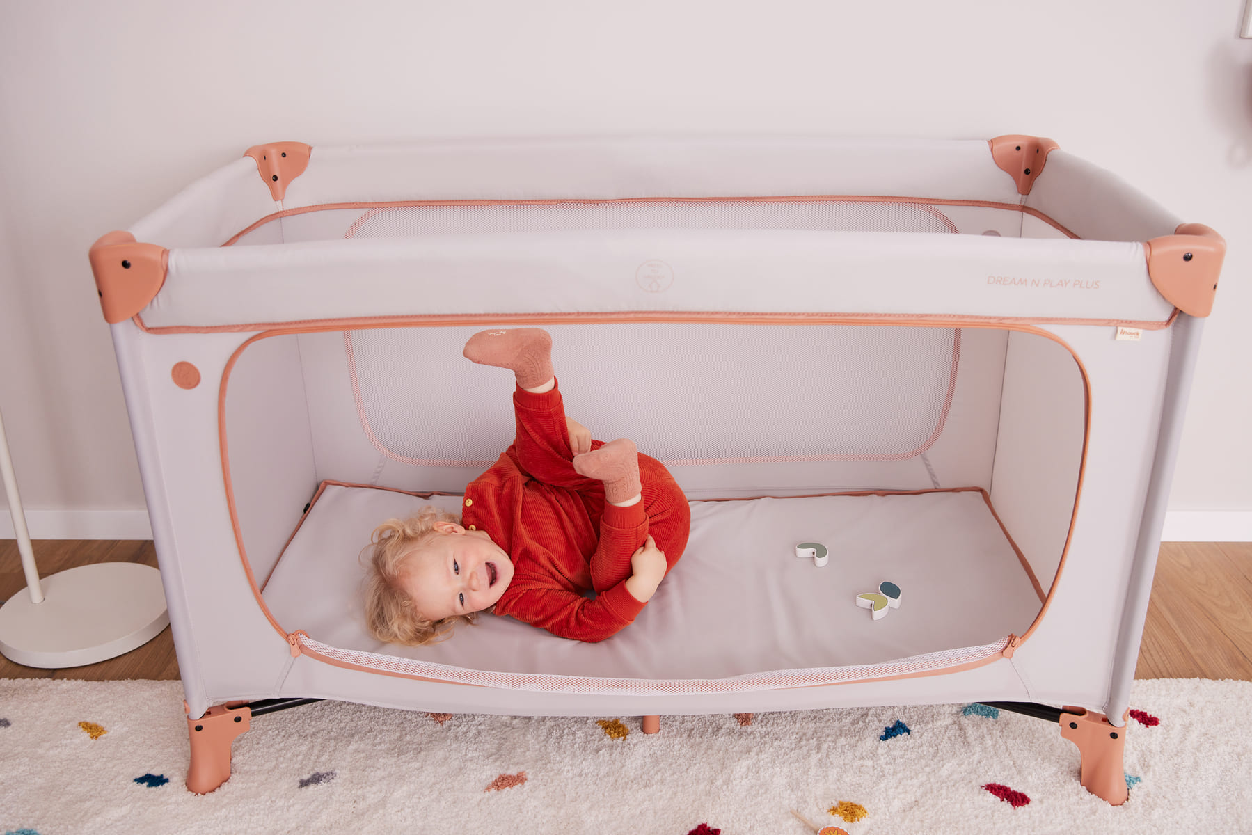 Дитяче ліжечко-манеж для подорожей Hauck Dream N Play Plus