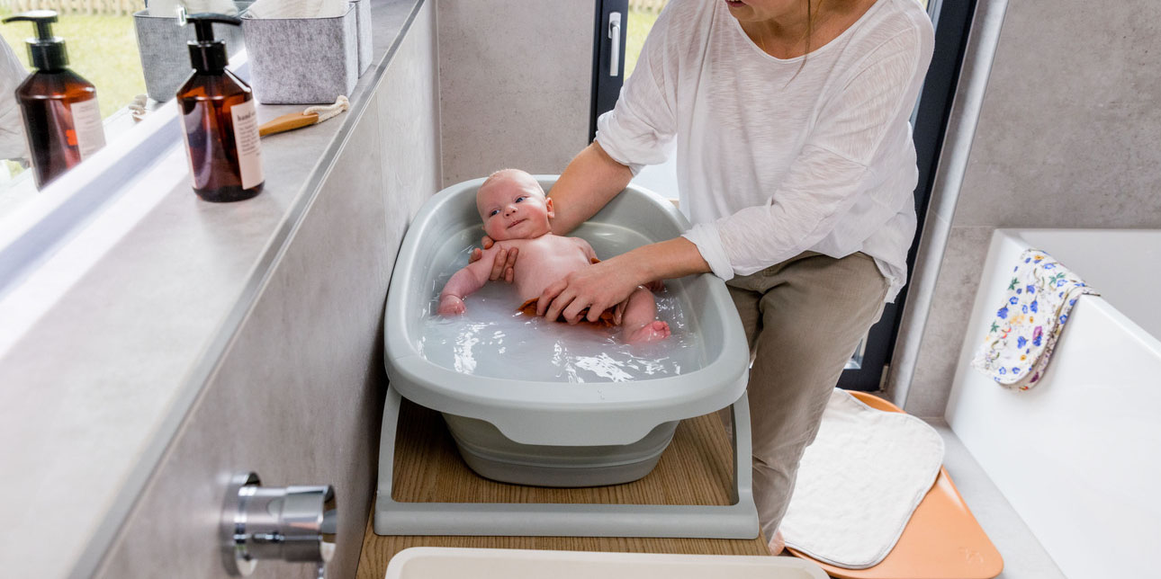 Ванна для немовля Wash N Fold M