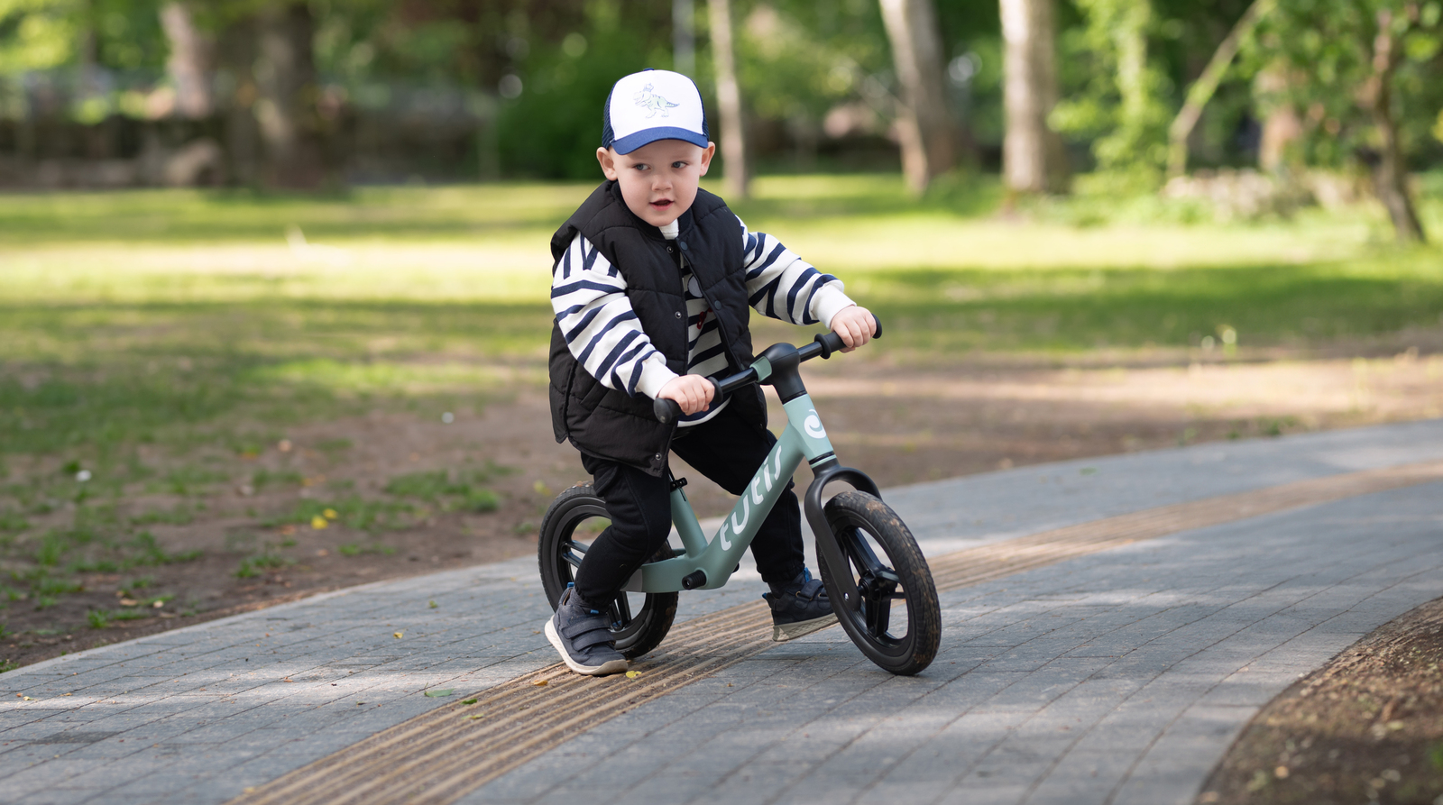 Біговел TUTIS