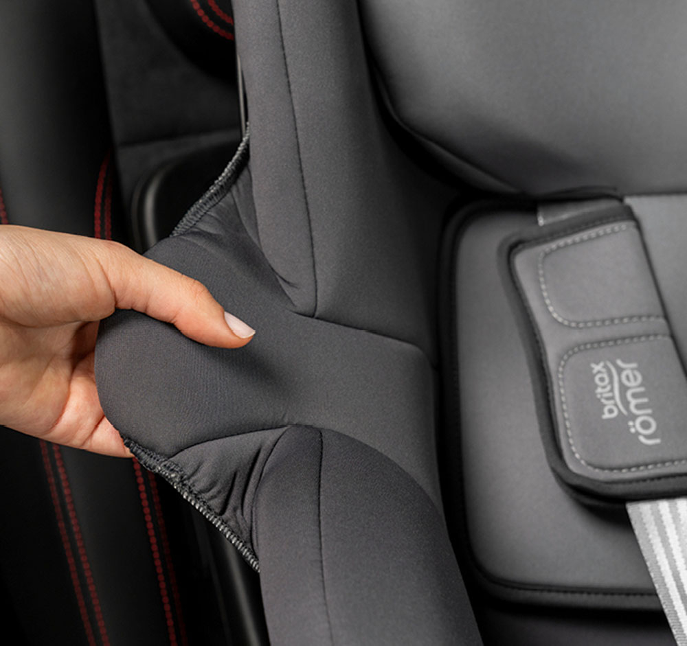 Автокрiсло Britax Römer Dualfix M Plus (Midnight Grey)