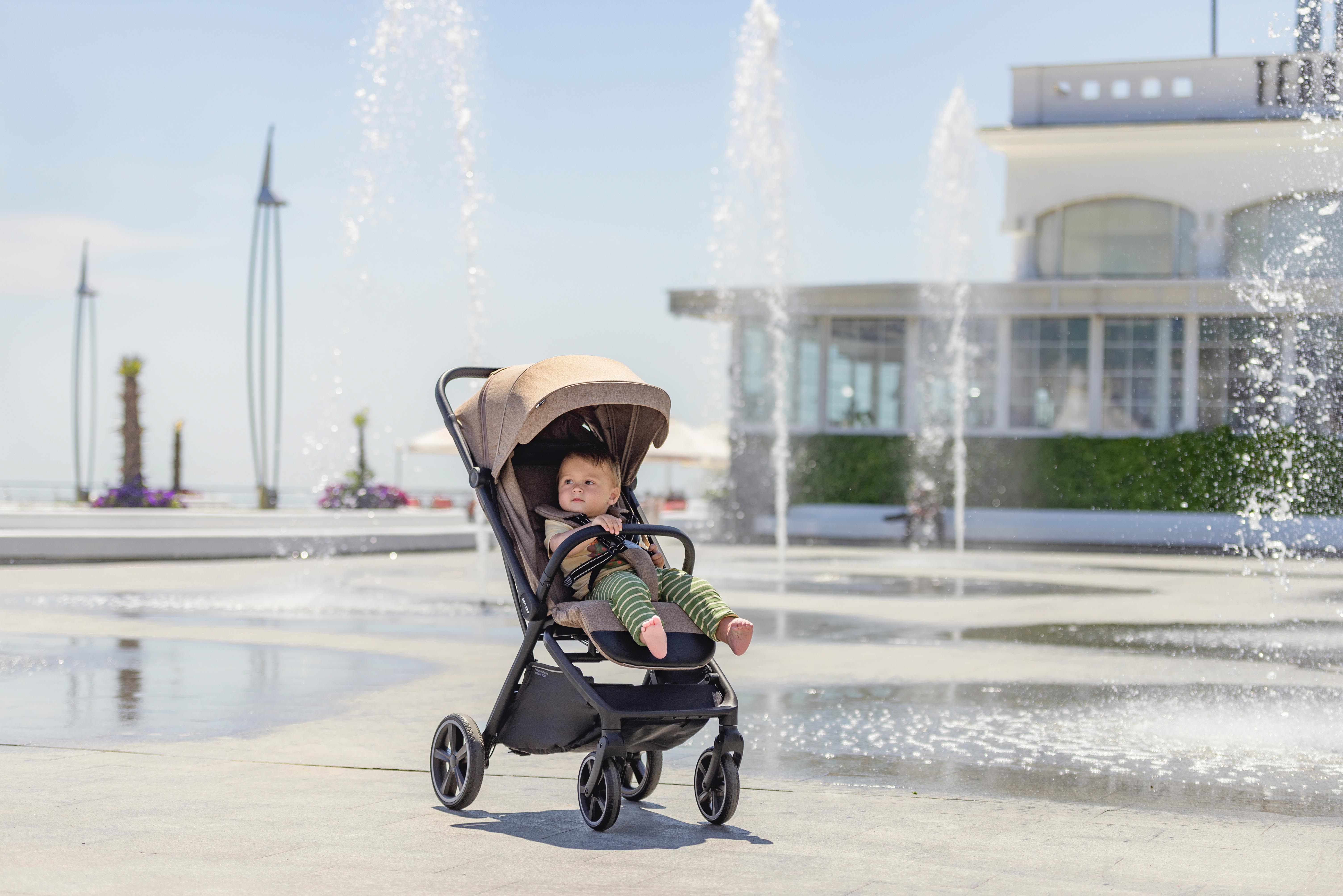 Коляска Корса